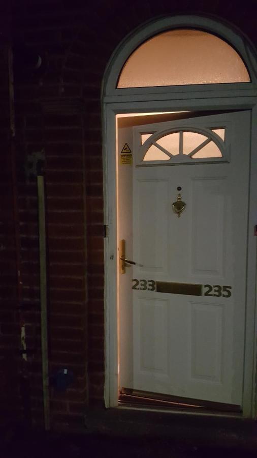 Splendid 4Bedrooms Shared Home Manchester Exterior photo