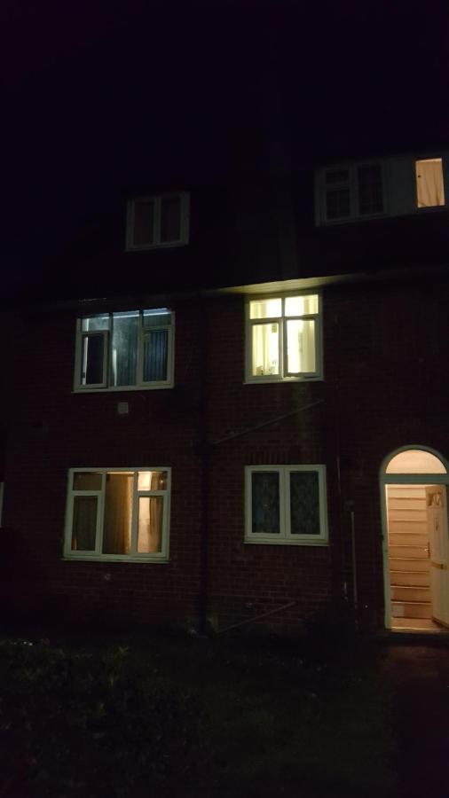 Splendid 4Bedrooms Shared Home Manchester Exterior photo